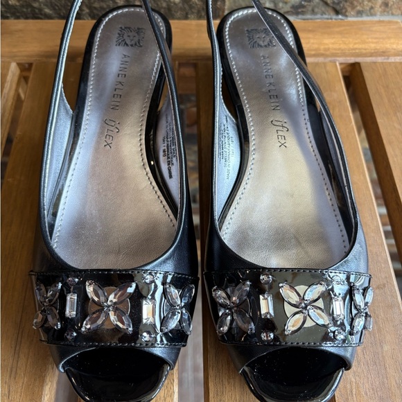 Anne Klein iflex Women's Black Embellished Slingback Heels - Picture 2 of 8
